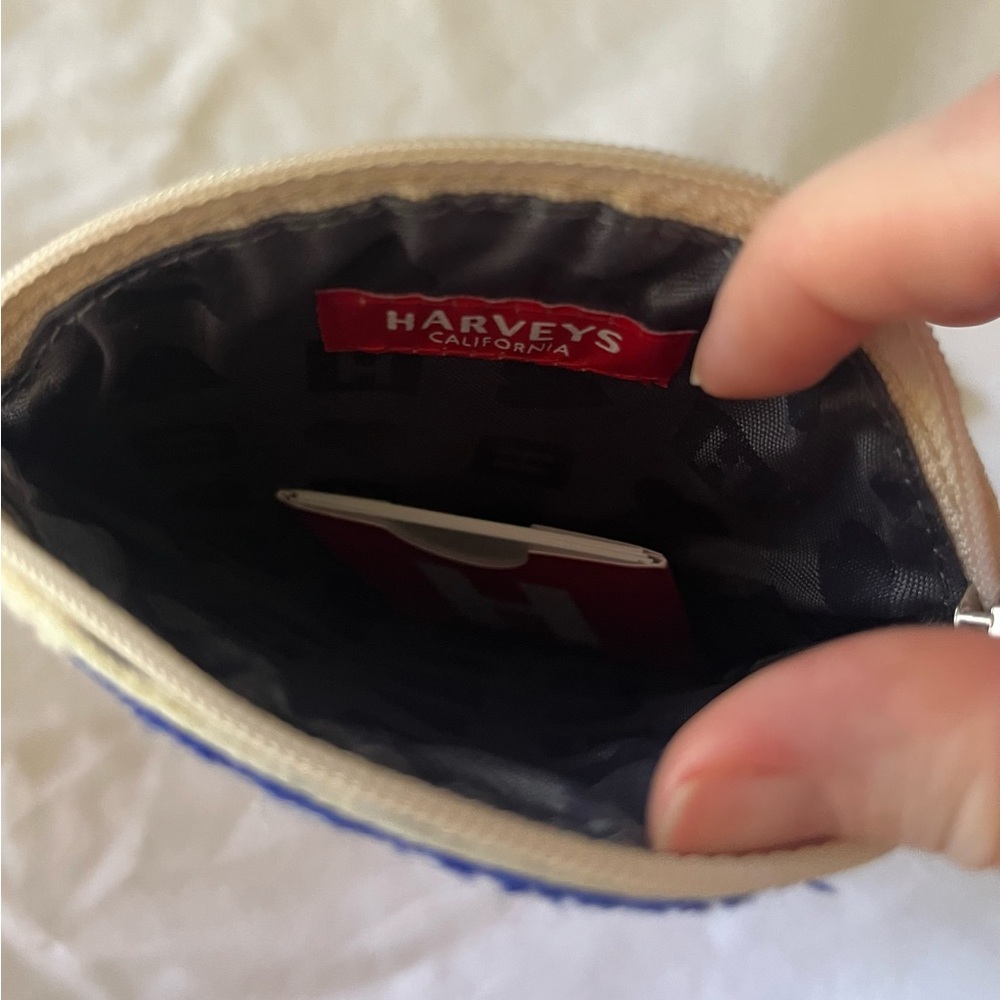 BNWT Harvey’s Life’s A Beach Ball Coin Purse - Picture 4 of 5